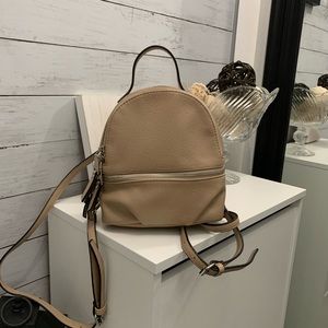Steve Madden mini backpack beige